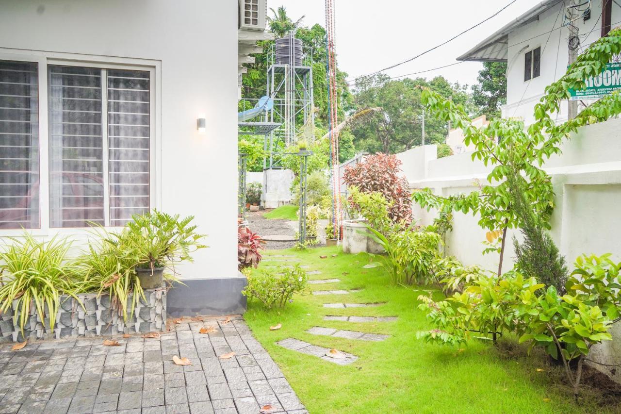 Oceana Hills Residency Hotel Alappuzha Exterior foto