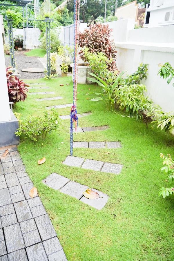 Oceana Hills Residency Hotel Alappuzha Exterior foto